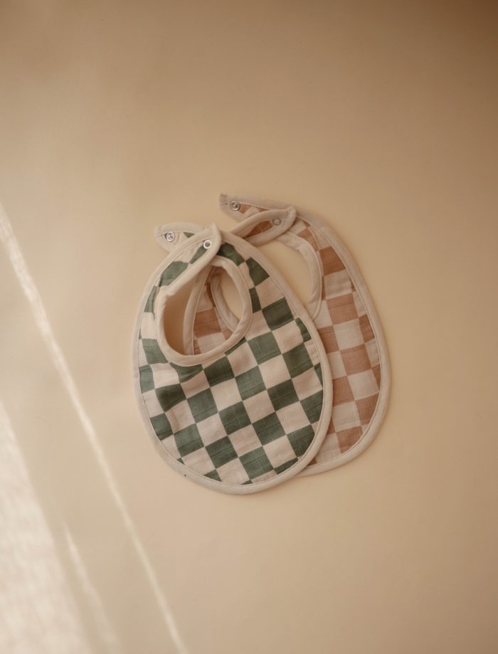 Mushie - Muslin Bibs (2pack) - Olive Check/Natural Check